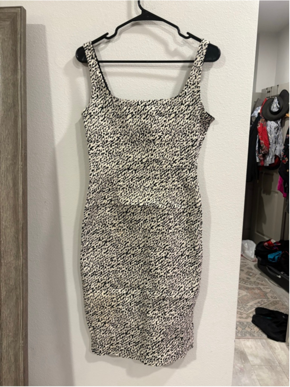 DVF Bridget Snake Wave Jacquard Square Neck Sheath Bodycon Dress Size 8